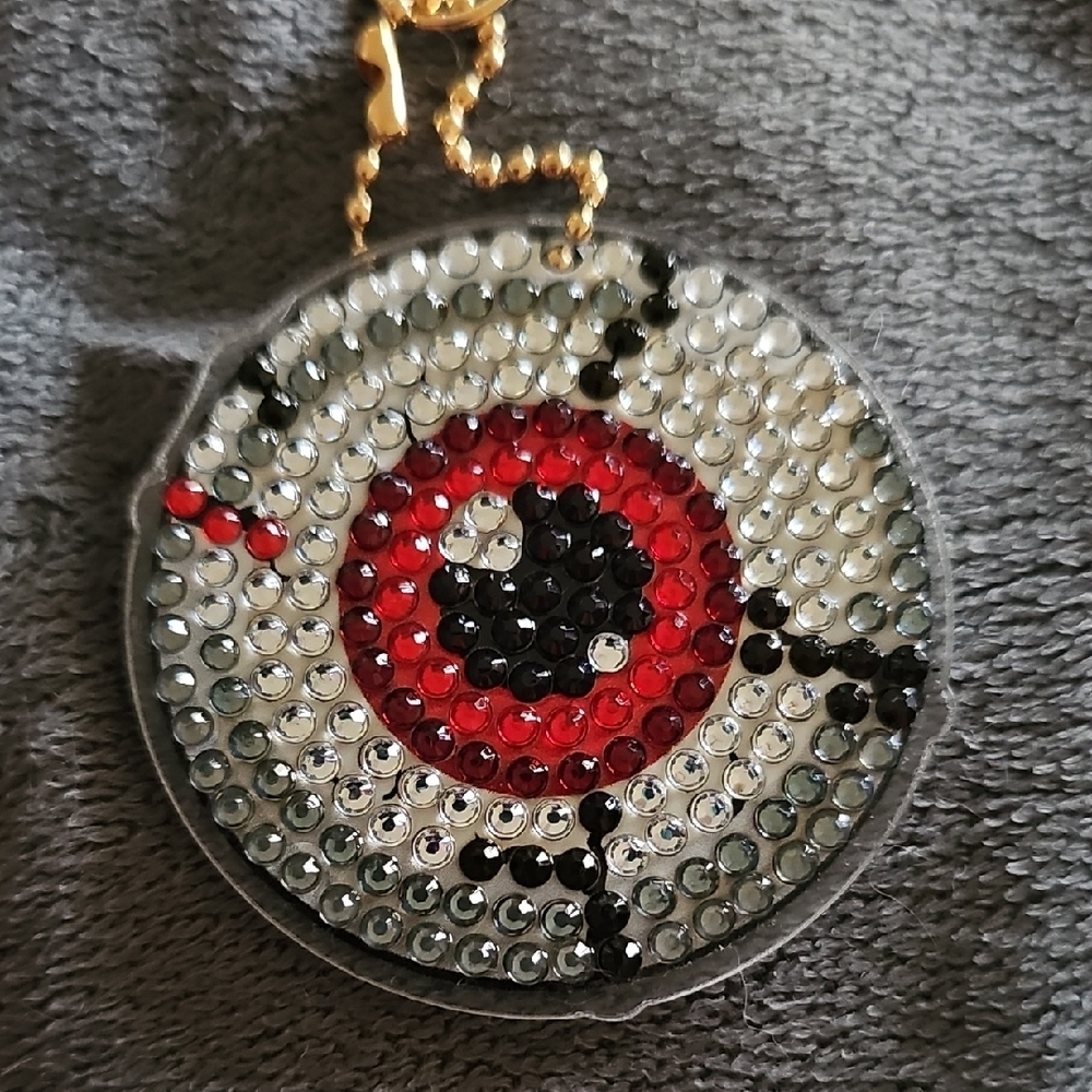 Sequin Target Keychain with Gold Clasp - Picture 4 of 4